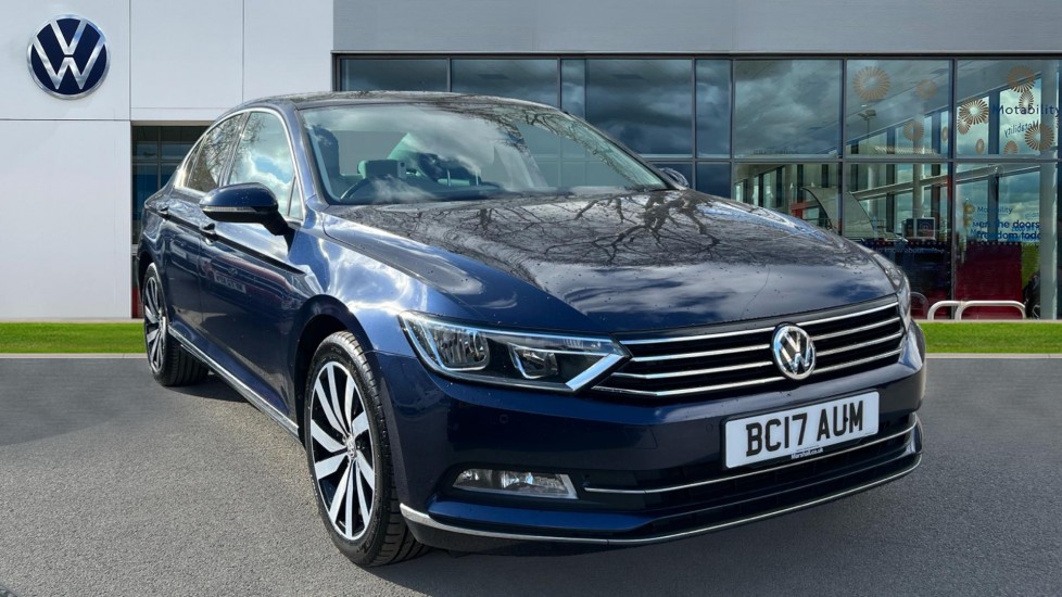 Main listing image - Volkswagen Passat