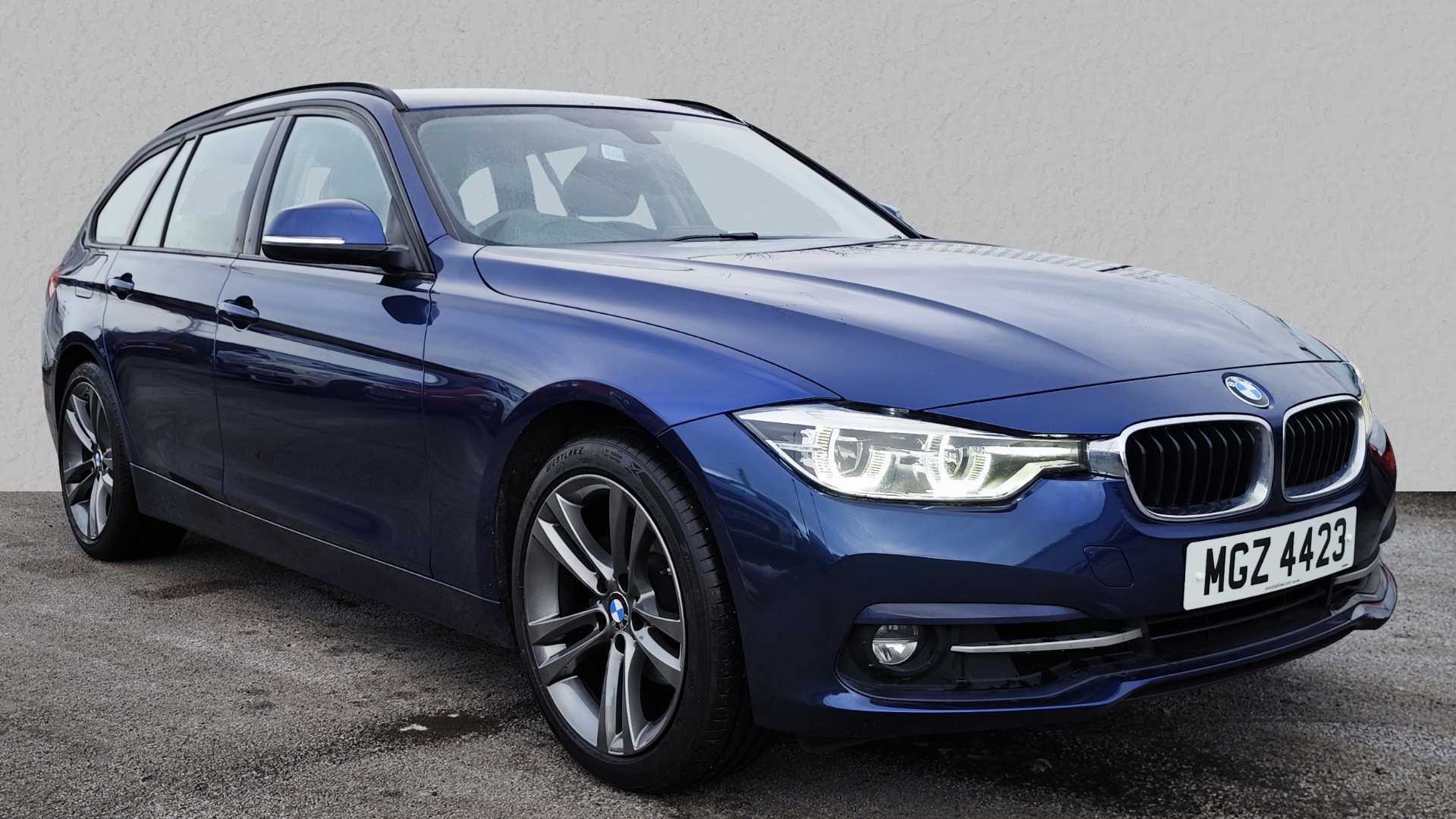 Main listing image - BMW 3 Series Touring