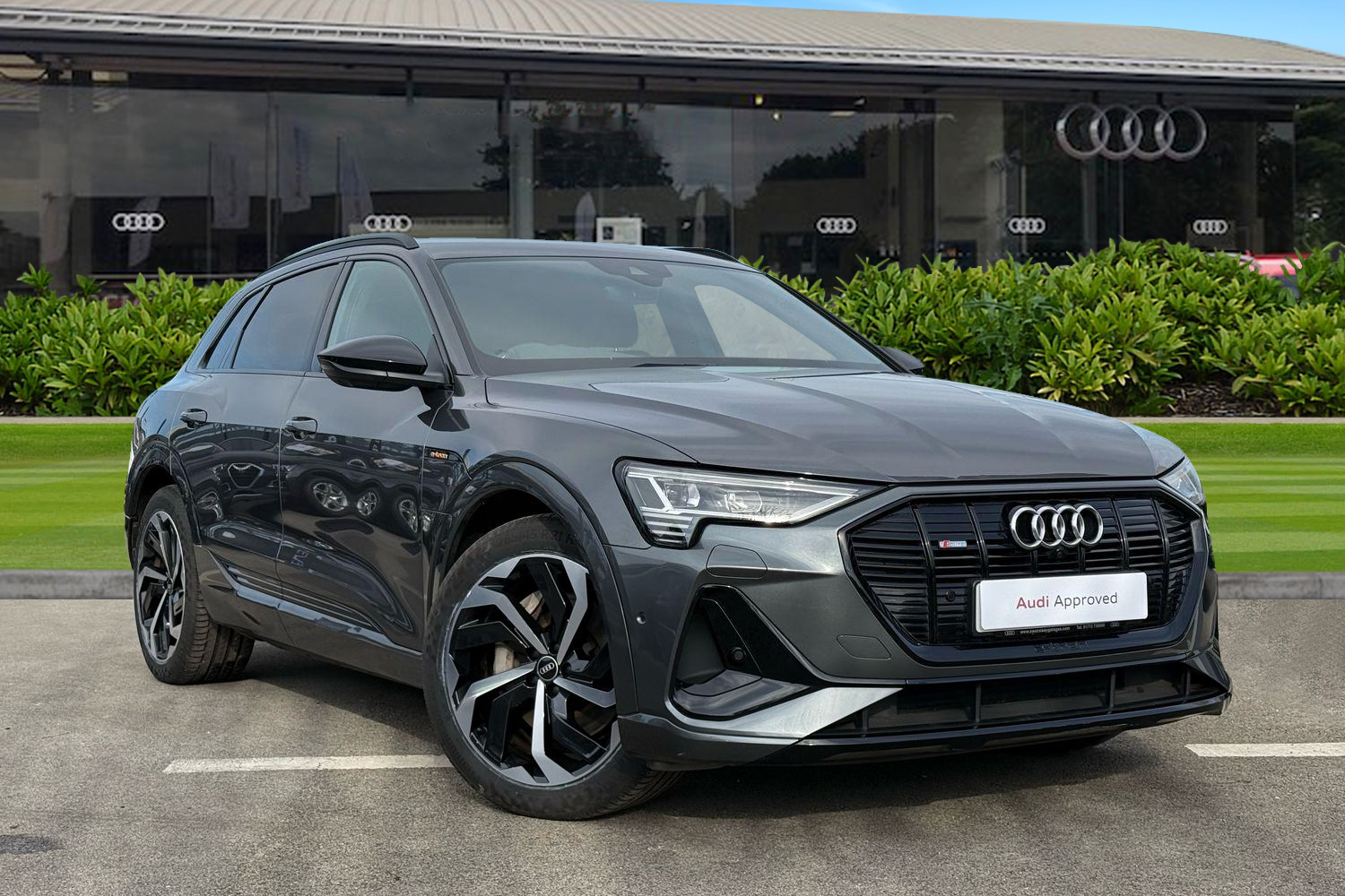 Main listing image - Audi e-tron