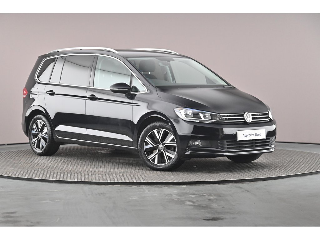 Main listing image - Volkswagen Touran