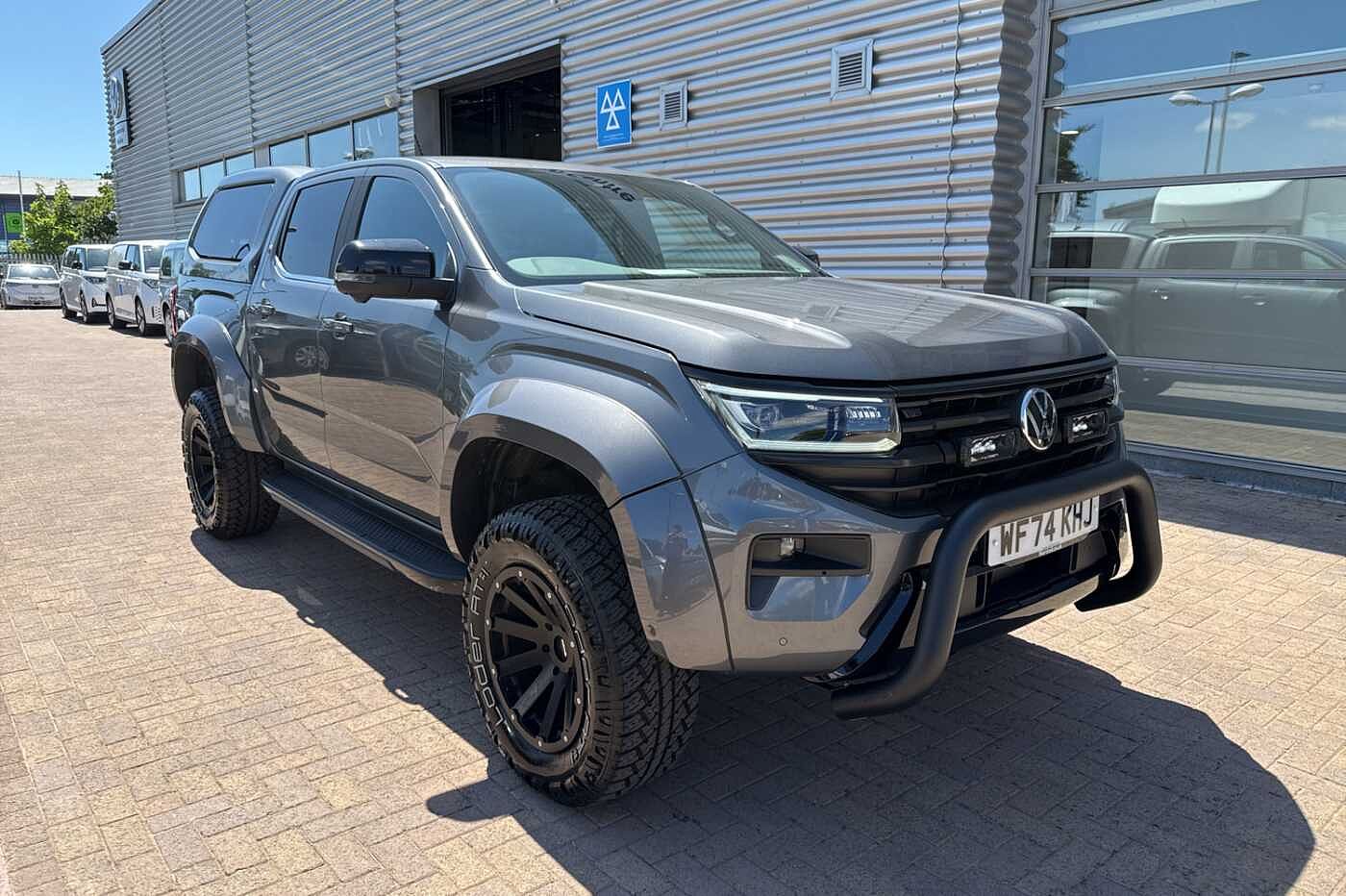 Main listing image - Volkswagen Amarok