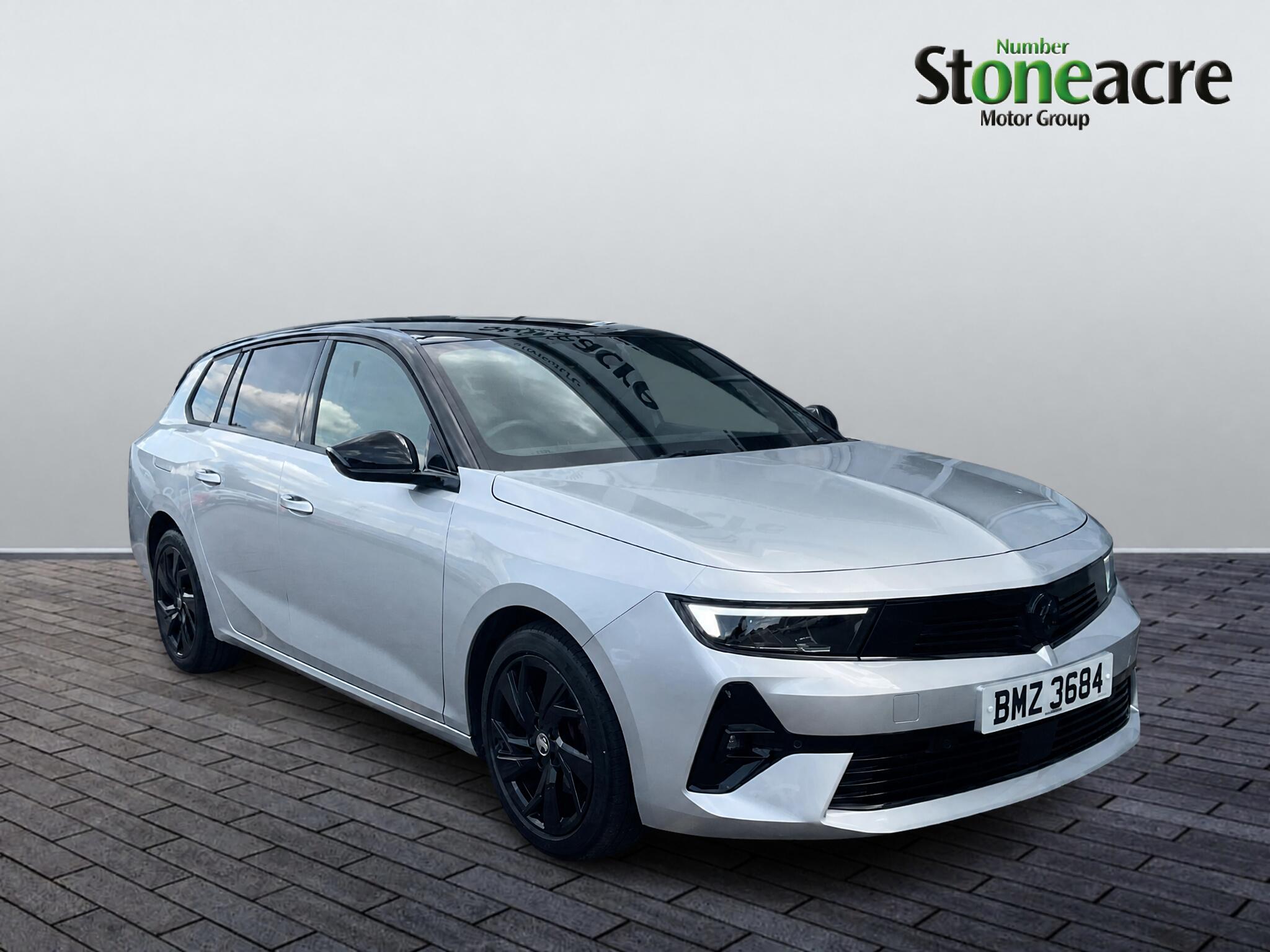 Main listing image - Vauxhall Astra