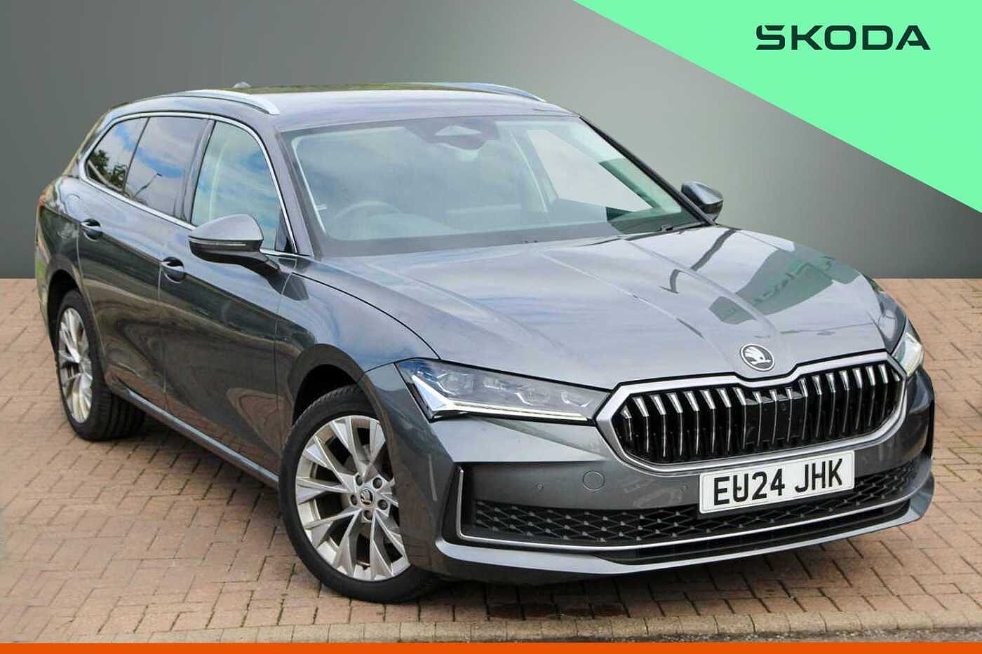 Main listing image - Skoda Superb