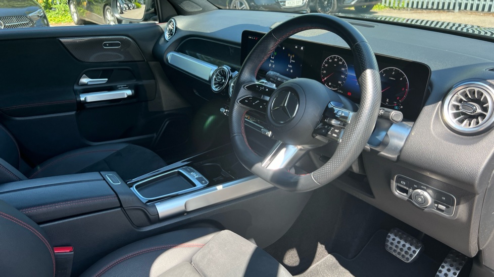 Main listing image - Mercedes-Benz GLB