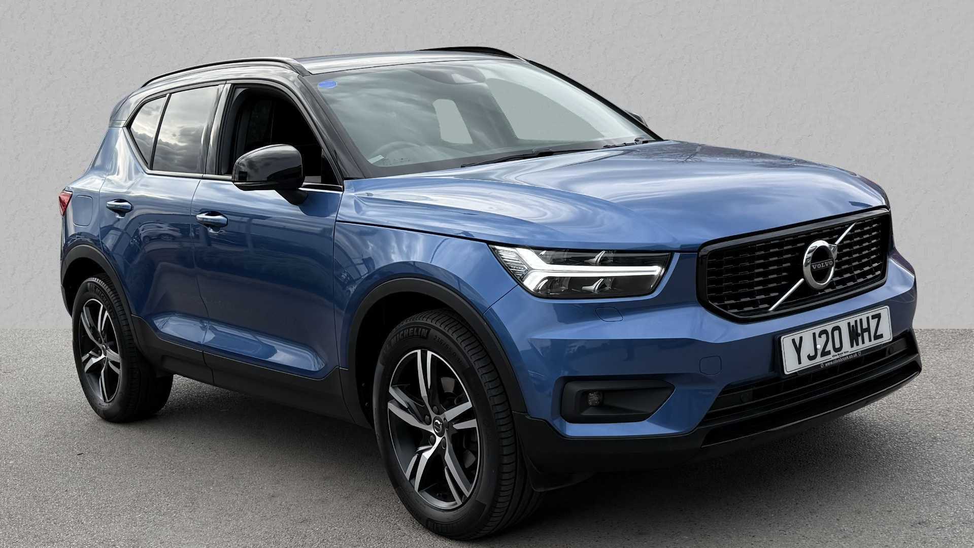 Main listing image - Volvo XC40