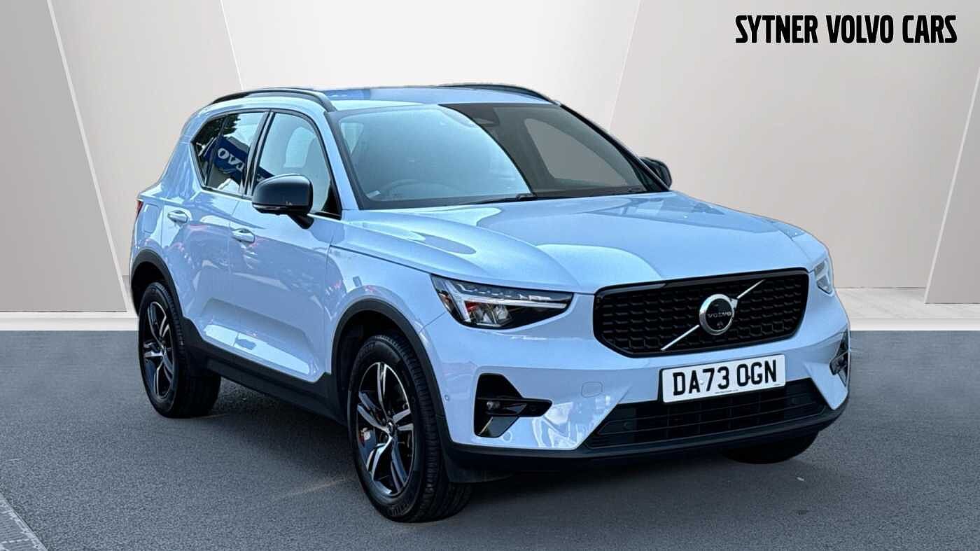 Main listing image - Volvo XC40