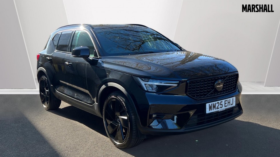 Main listing image - Volvo XC40