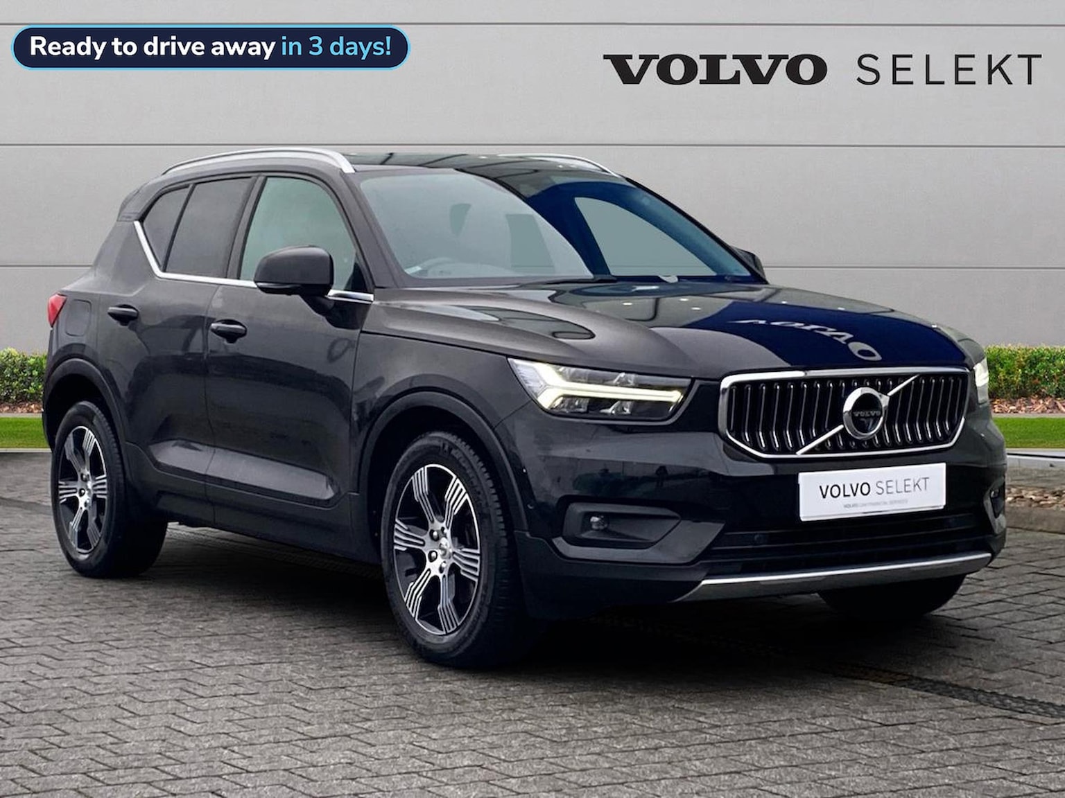 Main listing image - Volvo XC40