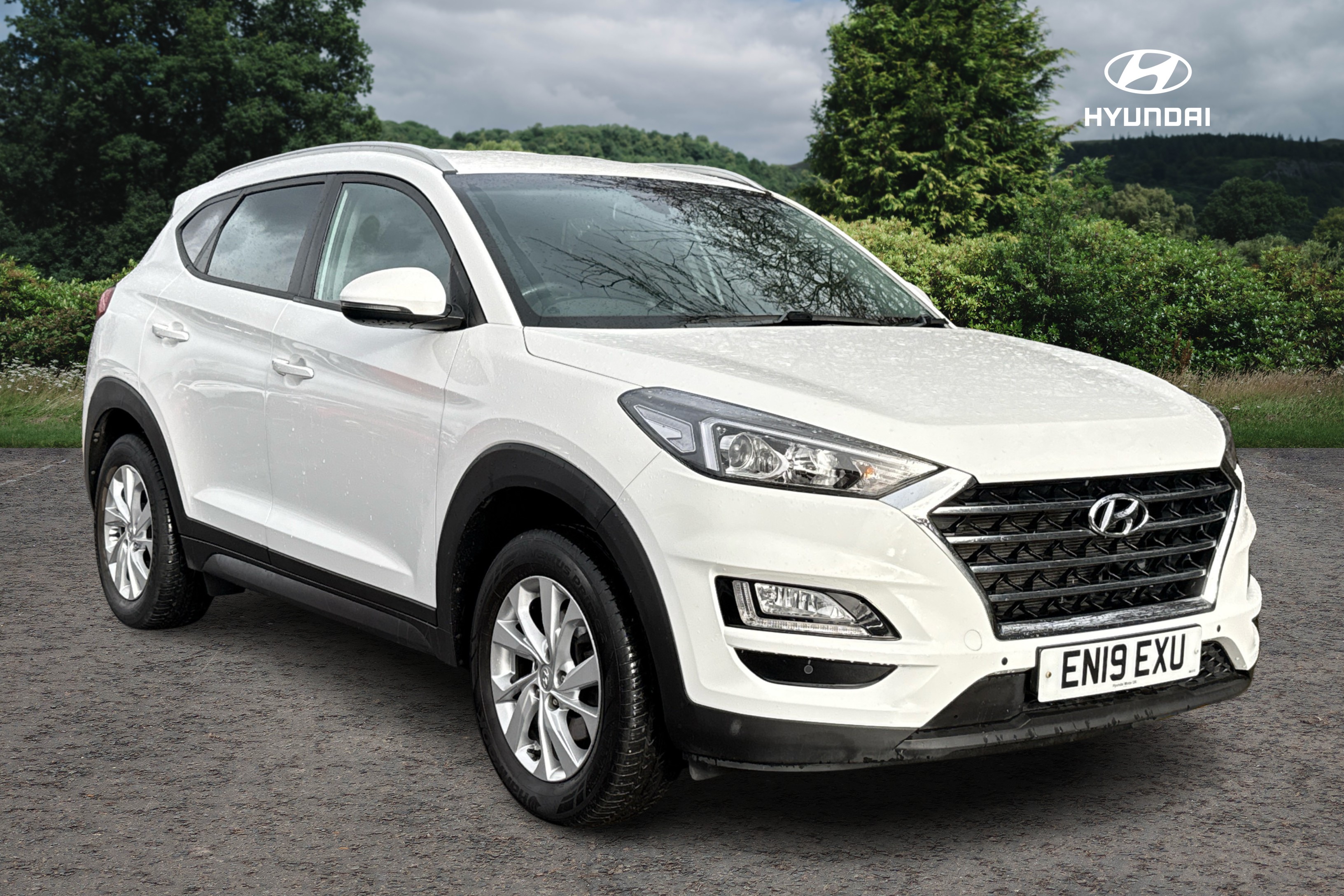 Main listing image - Hyundai Tucson