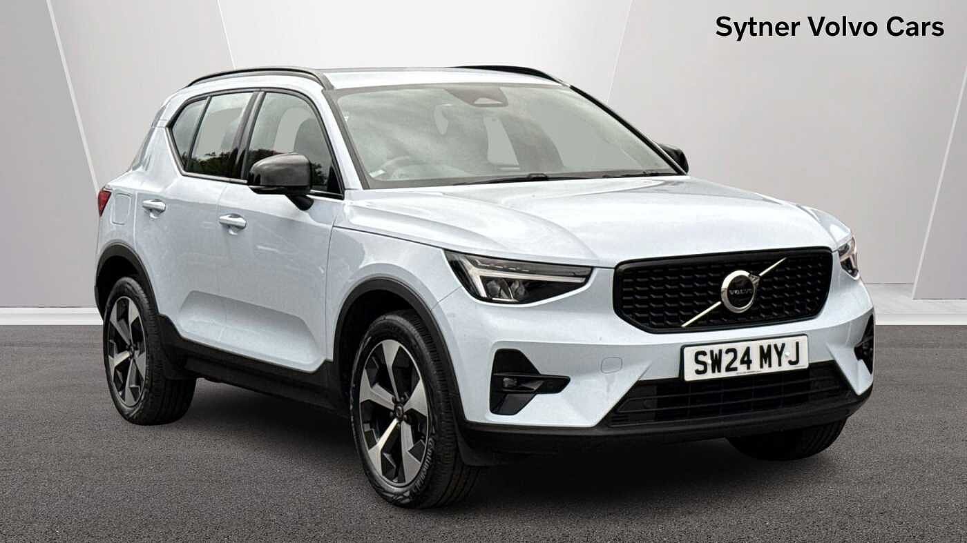 Main listing image - Volvo XC40