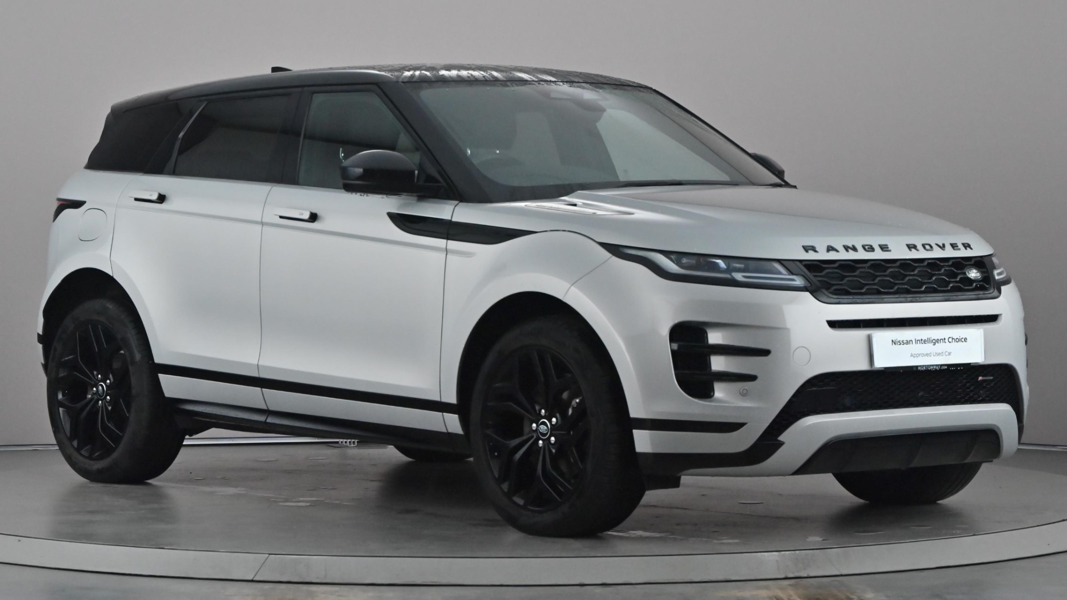 Main listing image - Land Rover Range Rover Evoque