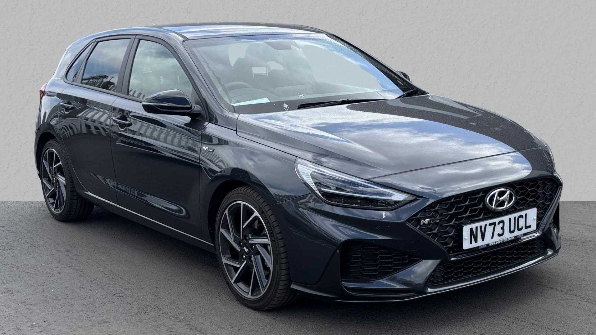 Main listing image - Hyundai i30