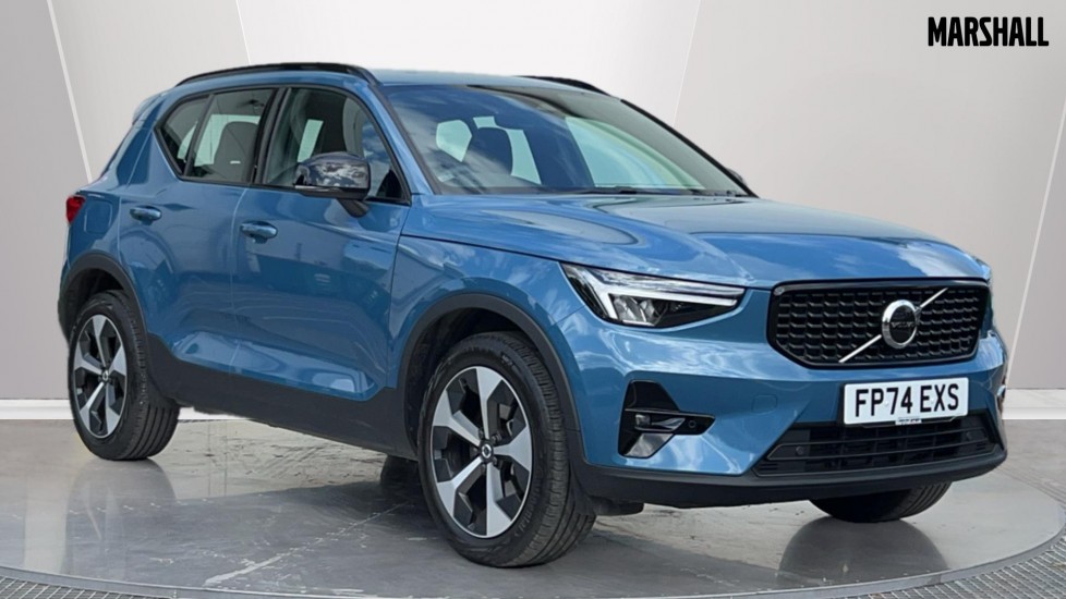 Main listing image - Volvo XC40