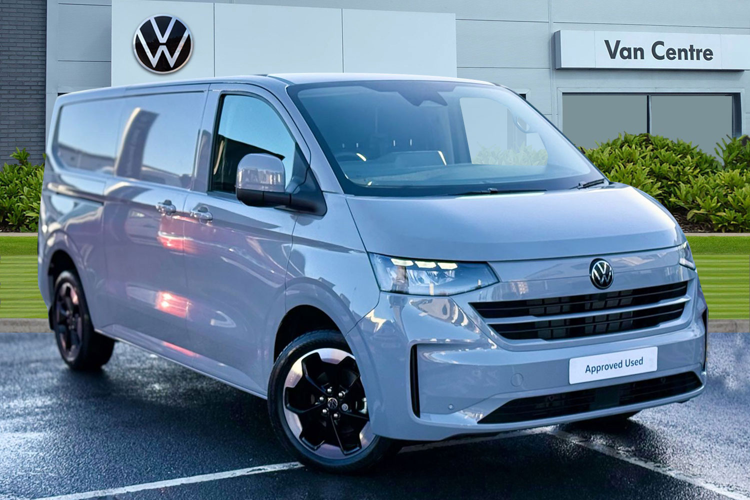 Main listing image - Volkswagen Transporter