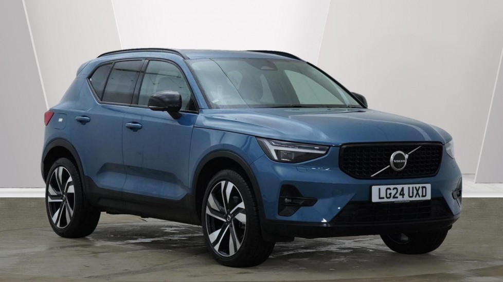 Main listing image - Volvo XC40