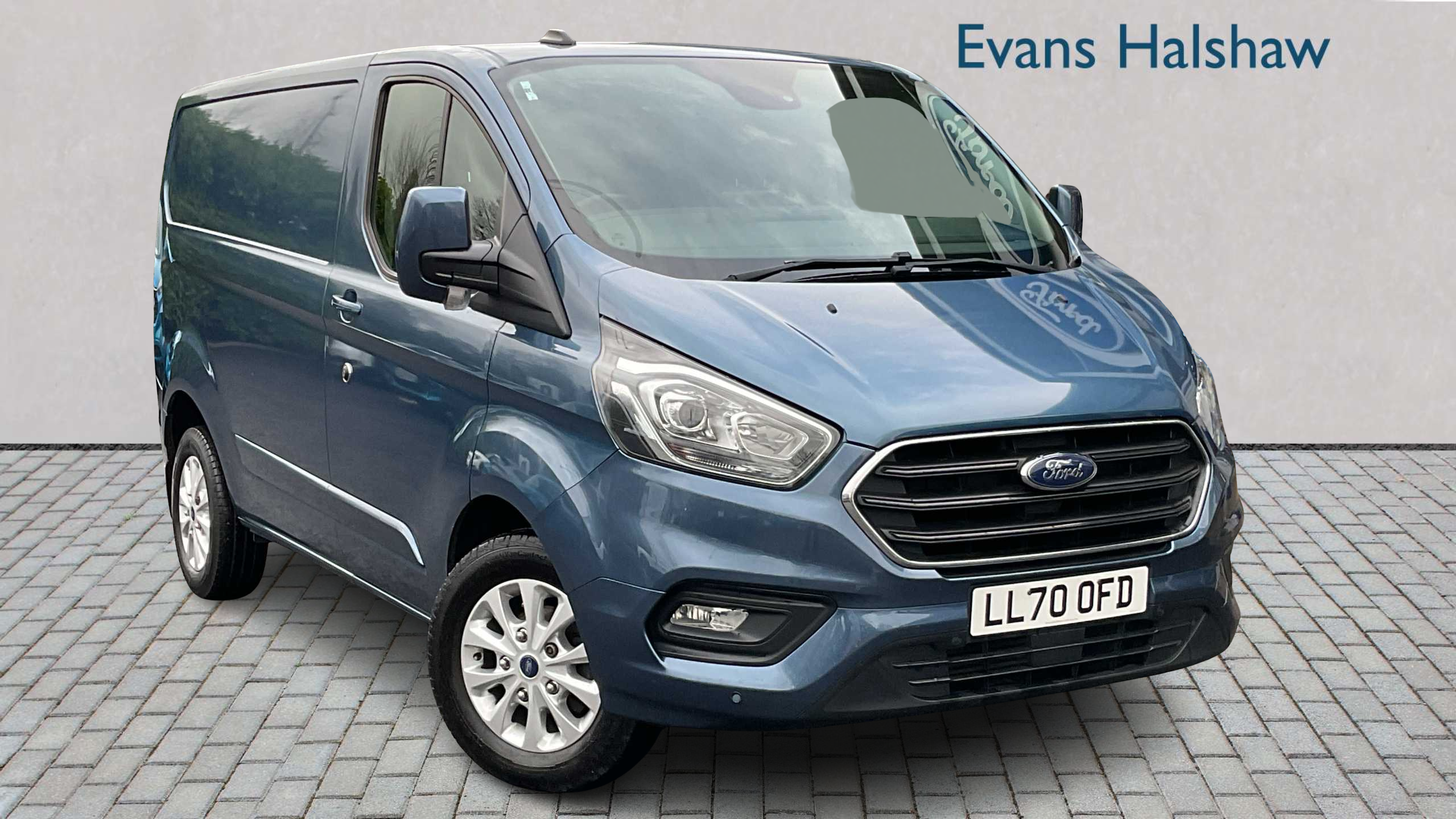 Main listing image - Ford Transit Custom