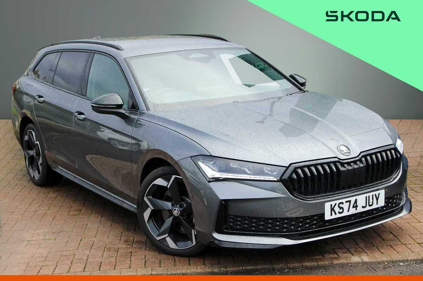 Main listing image - Skoda Superb