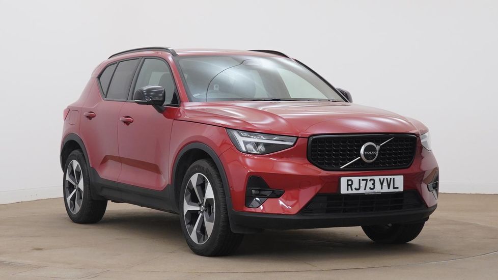 Main listing image - Volvo XC40