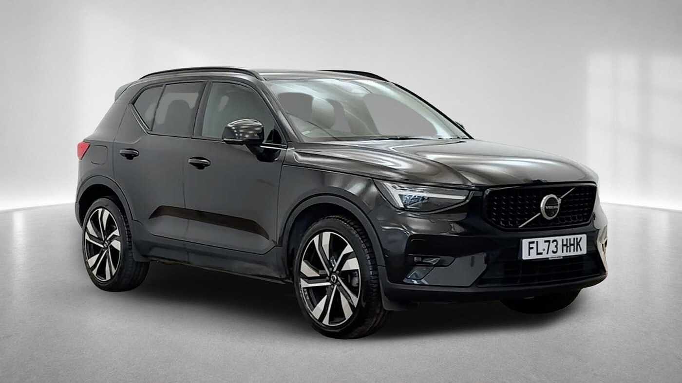 Main listing image - Volvo XC40