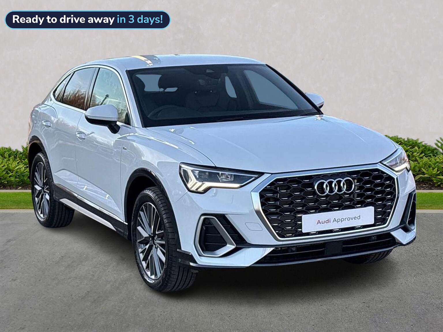 Main listing image - Audi Q3