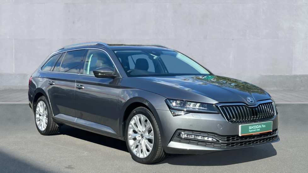 Main listing image - Skoda Superb Estate