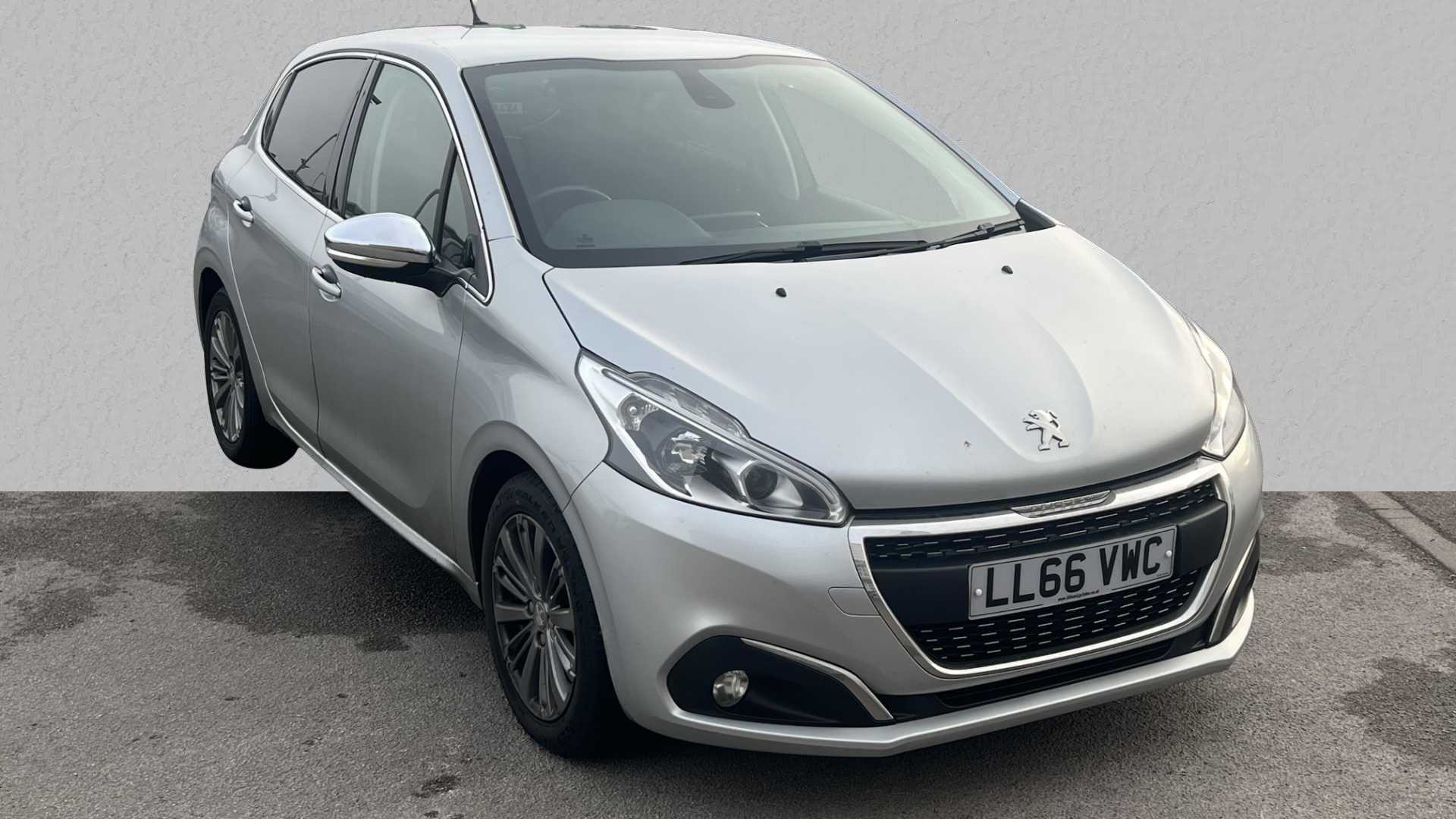 Main listing image - Peugeot 208