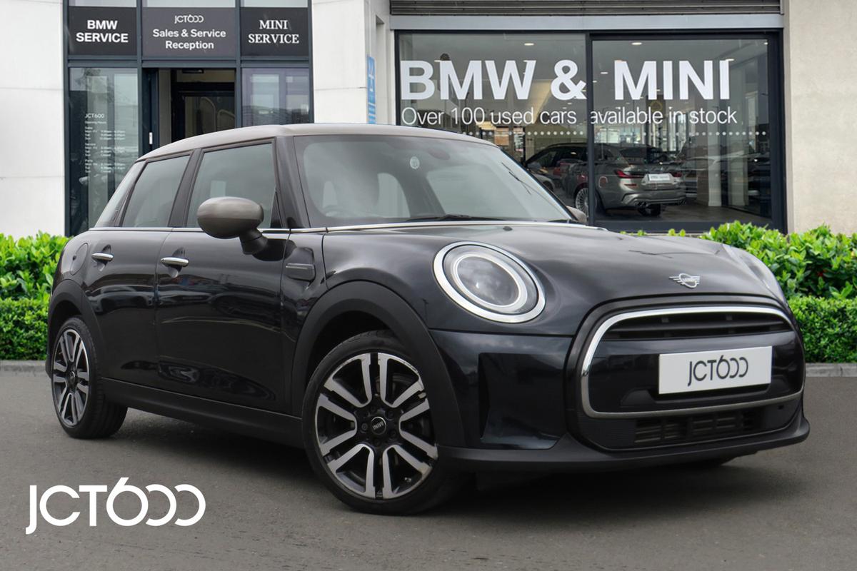 Main listing image - MINI Hatchback