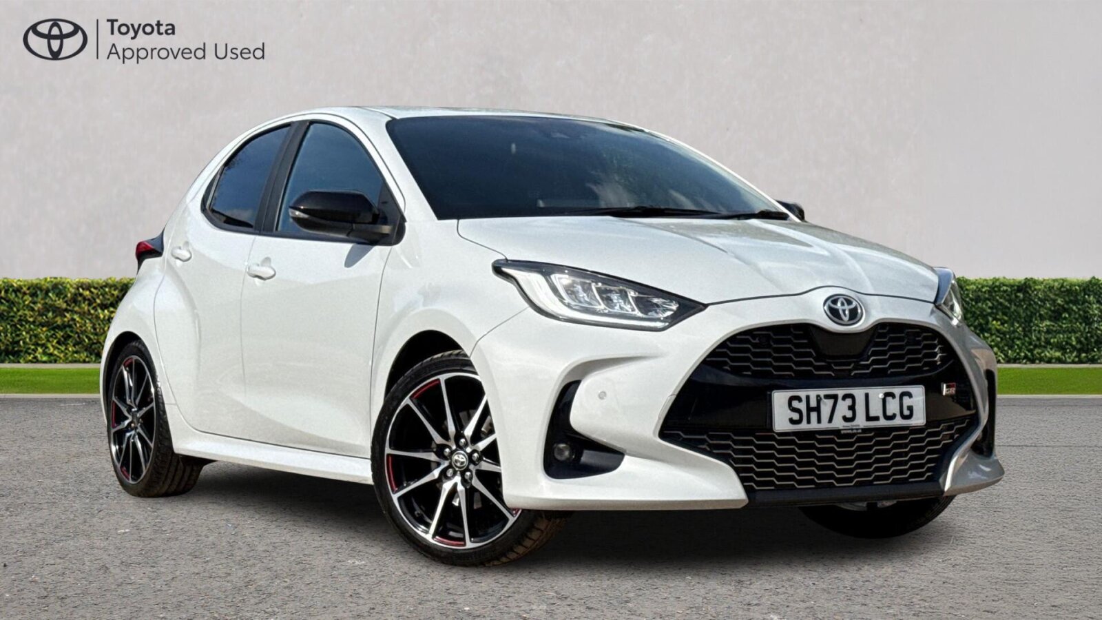 Main listing image - Toyota Yaris