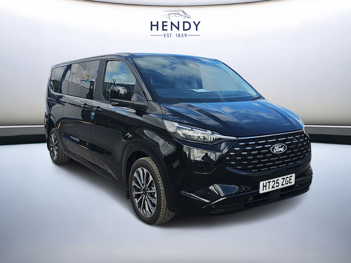 Main listing image - Ford Tourneo Custom