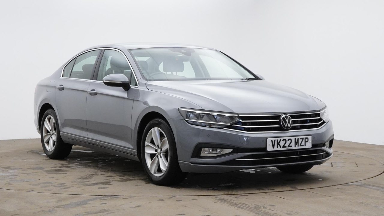 Main listing image - Volkswagen Passat