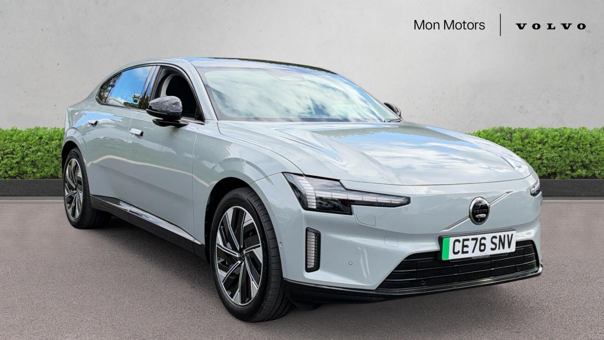 Main listing image - Volvo Es90