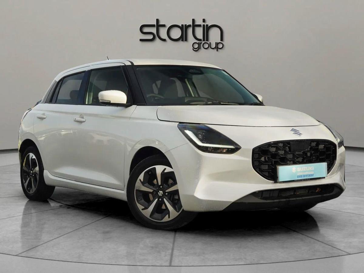 Main listing image - Suzuki Swift