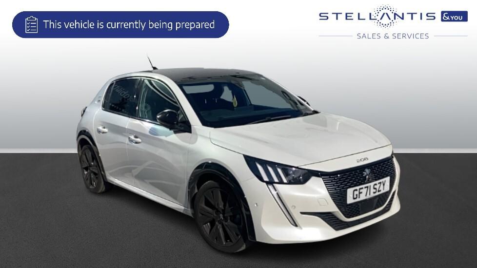 Main listing image - Peugeot 208