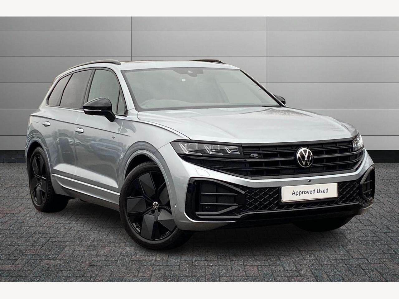 Main listing image - Volkswagen Touareg