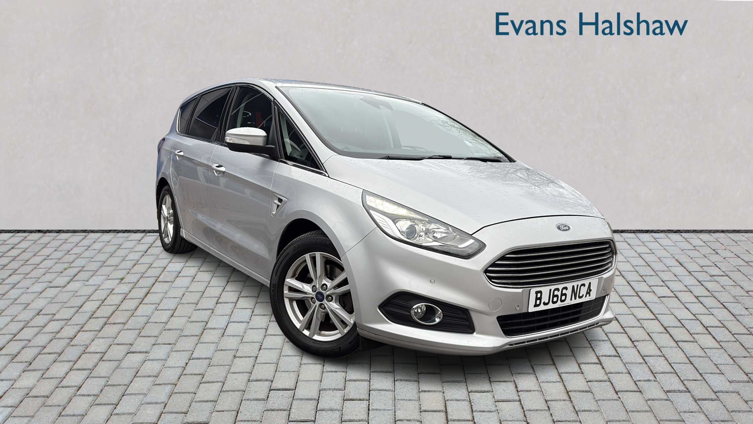 Main listing image - Ford S-MAX