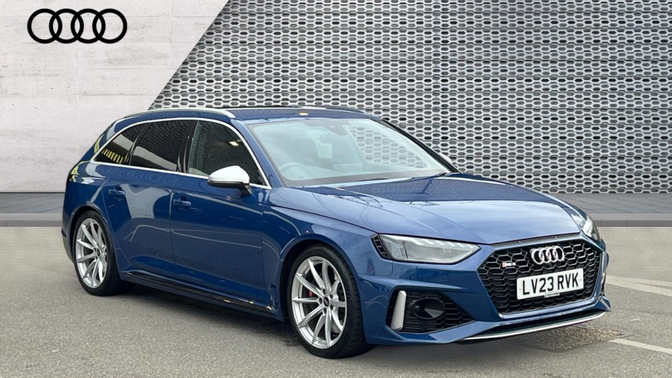 Main listing image - Audi RS4