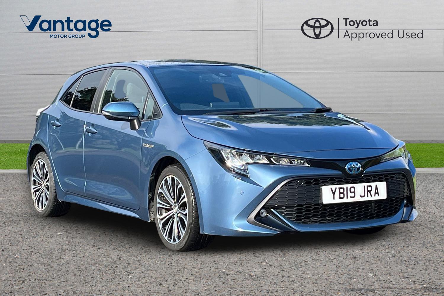 Main listing image - Toyota Corolla