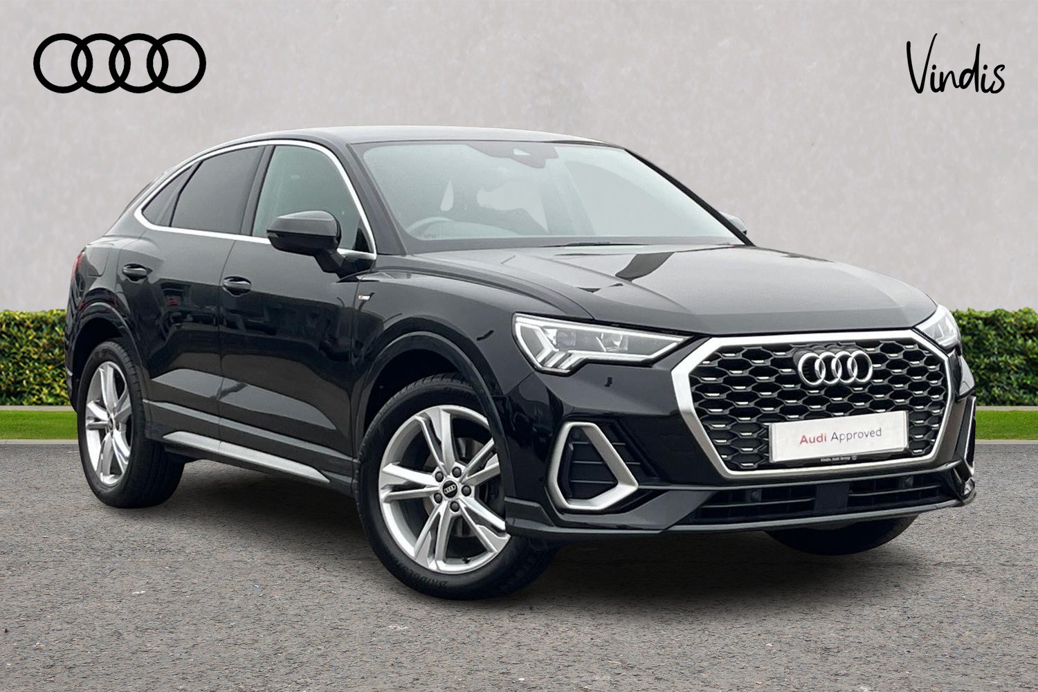 Main listing image - Audi Q3