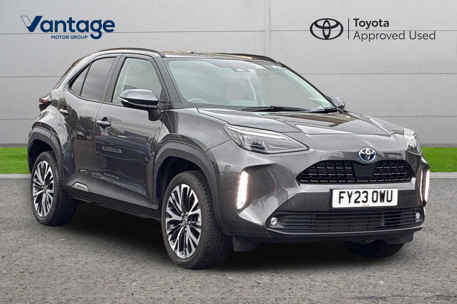 Main listing image - Toyota Yaris Cross