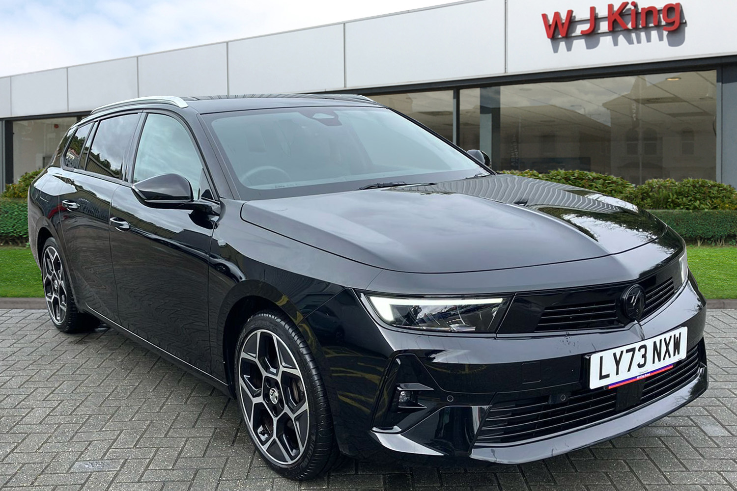 Main listing image - Vauxhall Astra Sports Tourer