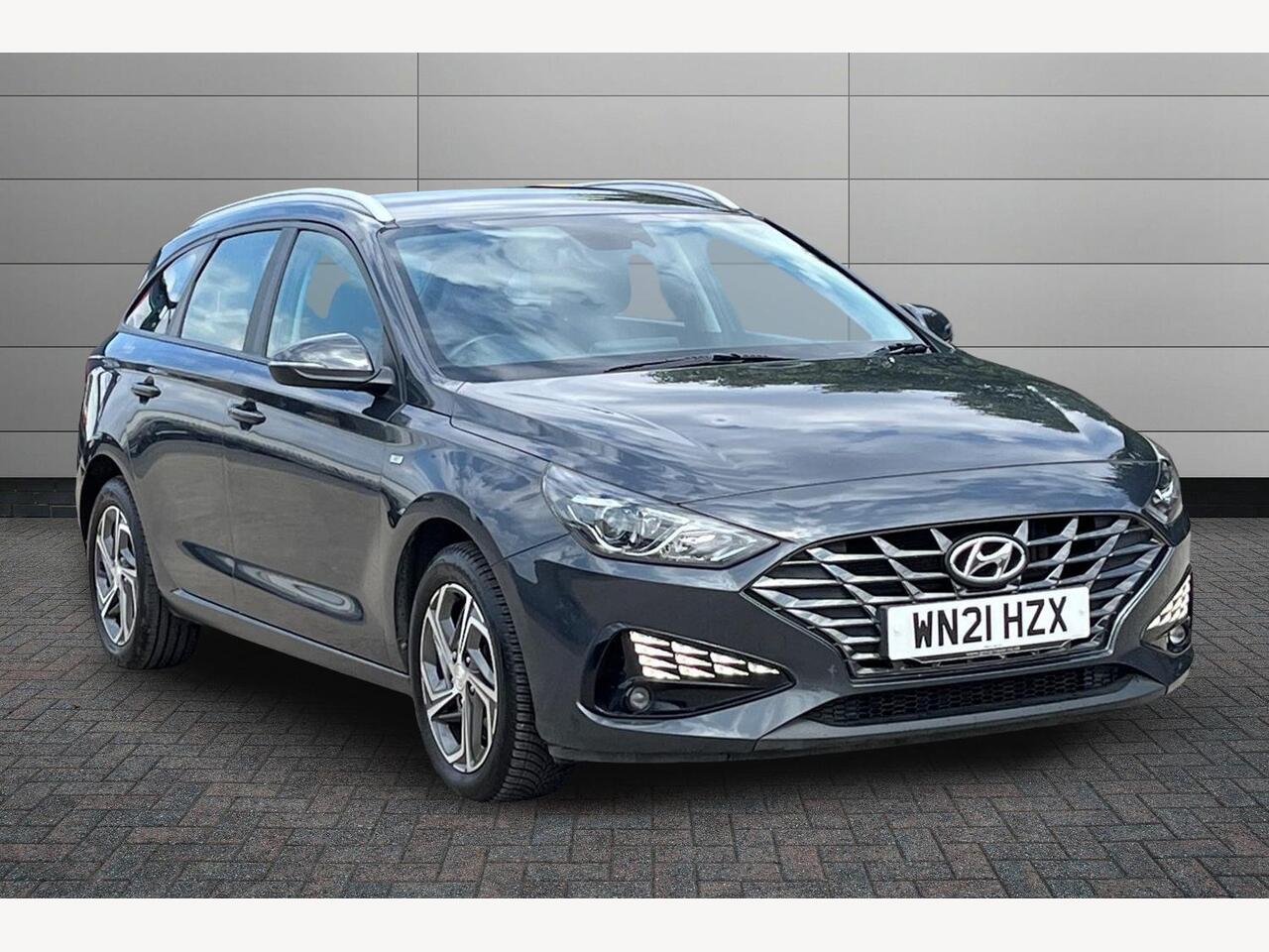 Main listing image - Hyundai i30