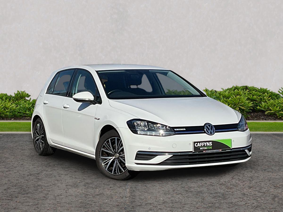 Main listing image - Volkswagen Golf