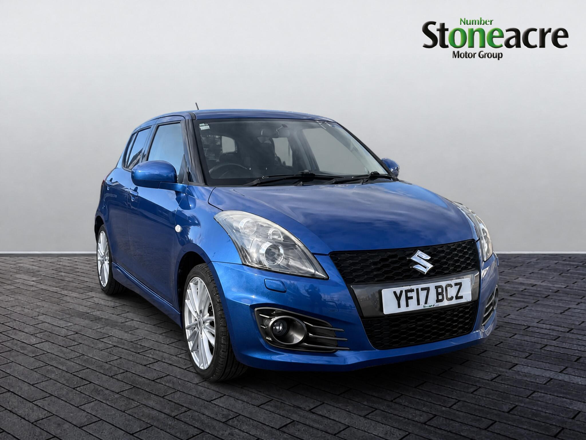 Main listing image - Suzuki Swift