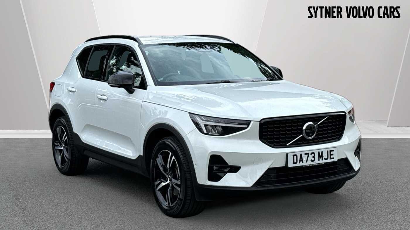 Main listing image - Volvo XC40