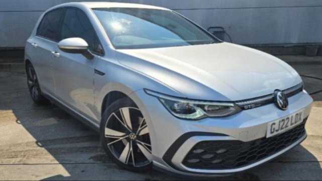 Main listing image - Volkswagen Golf