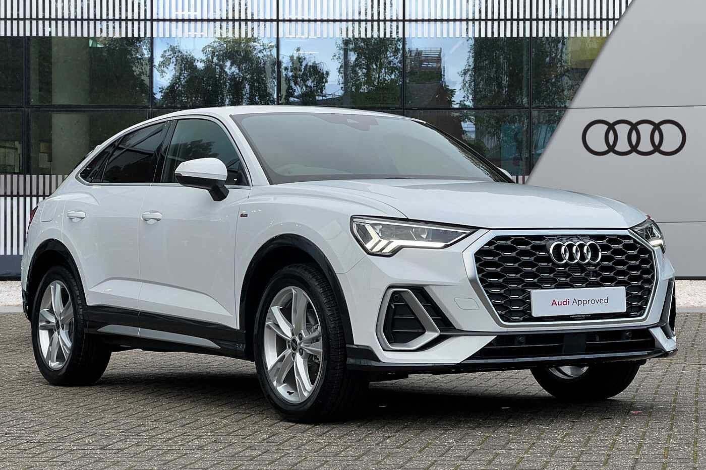 Main listing image - Audi Q3