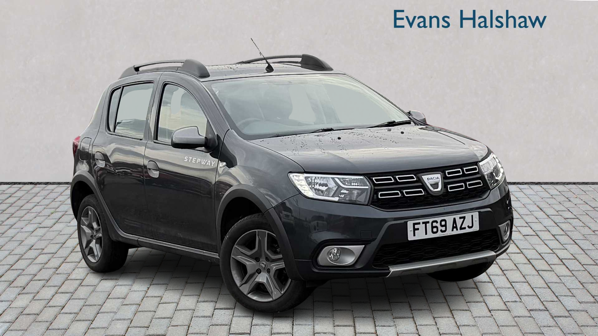 Main listing image - Dacia Sandero Stepway