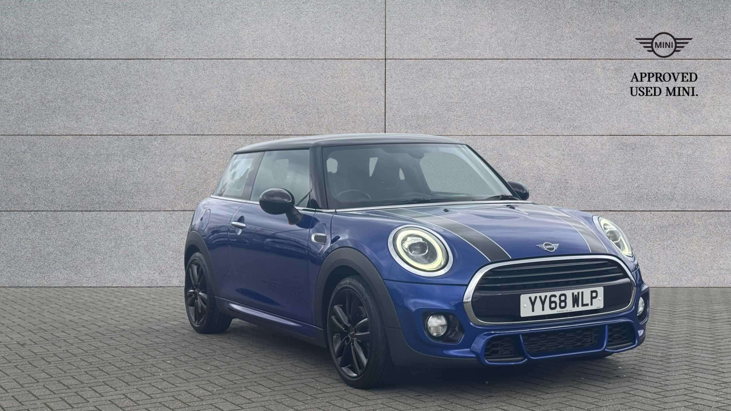 Main listing image - MINI Hatchback