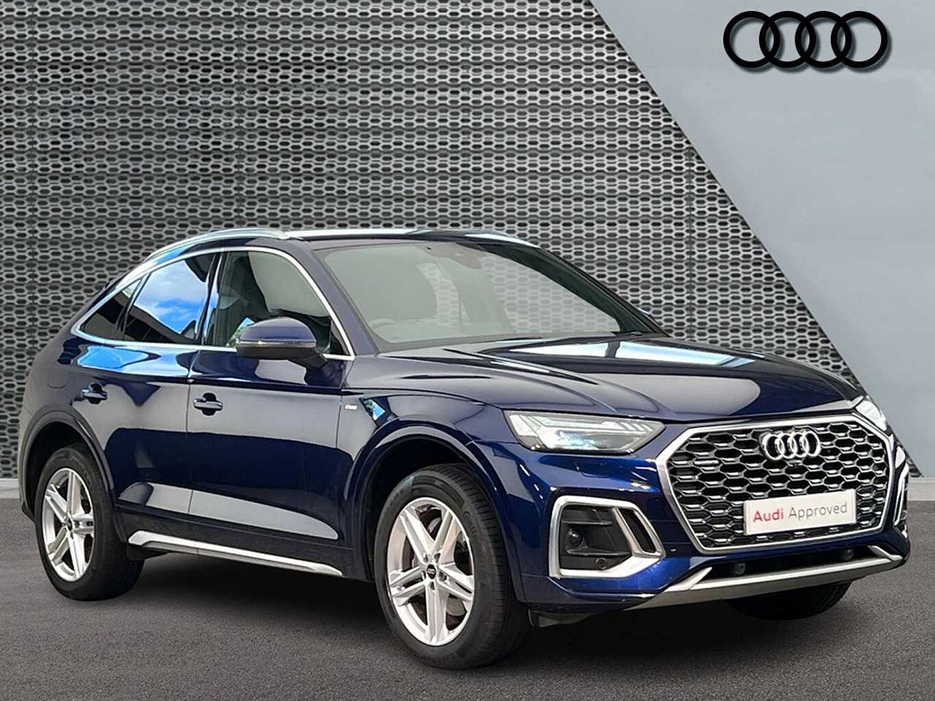 Main listing image - Audi Q5