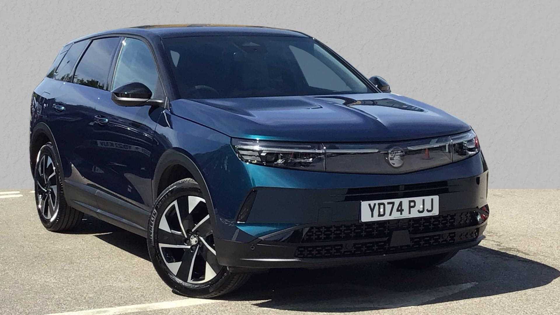 Main listing image - Vauxhall Grandland